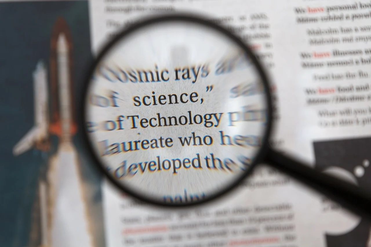 任何研究人員都可能會犯錯。錯誤會影響論文的科學嚴謹性以及作者的論文發(fā)表記錄。有時候論文才剛發(fā)表，就發(fā)現(xiàn)有重要信息需要補充，這些信息對于讀者充分理解論文而言至關(guān)重要。因此，研究人員必須要學會如何處理已發(fā)表學術(shù)論文中的錯誤和信息補充。